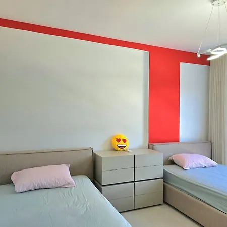 Stylish With Sea View * Plazhi San Pietro