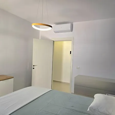 Apartment Stylish With Sea View