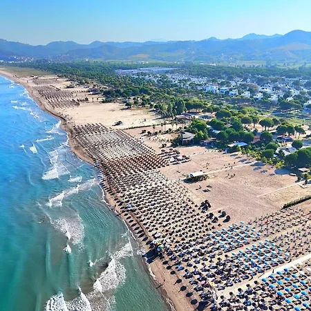 Stylish With Sea View Plazhi San Pietro