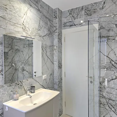 Stylish With Sea View *